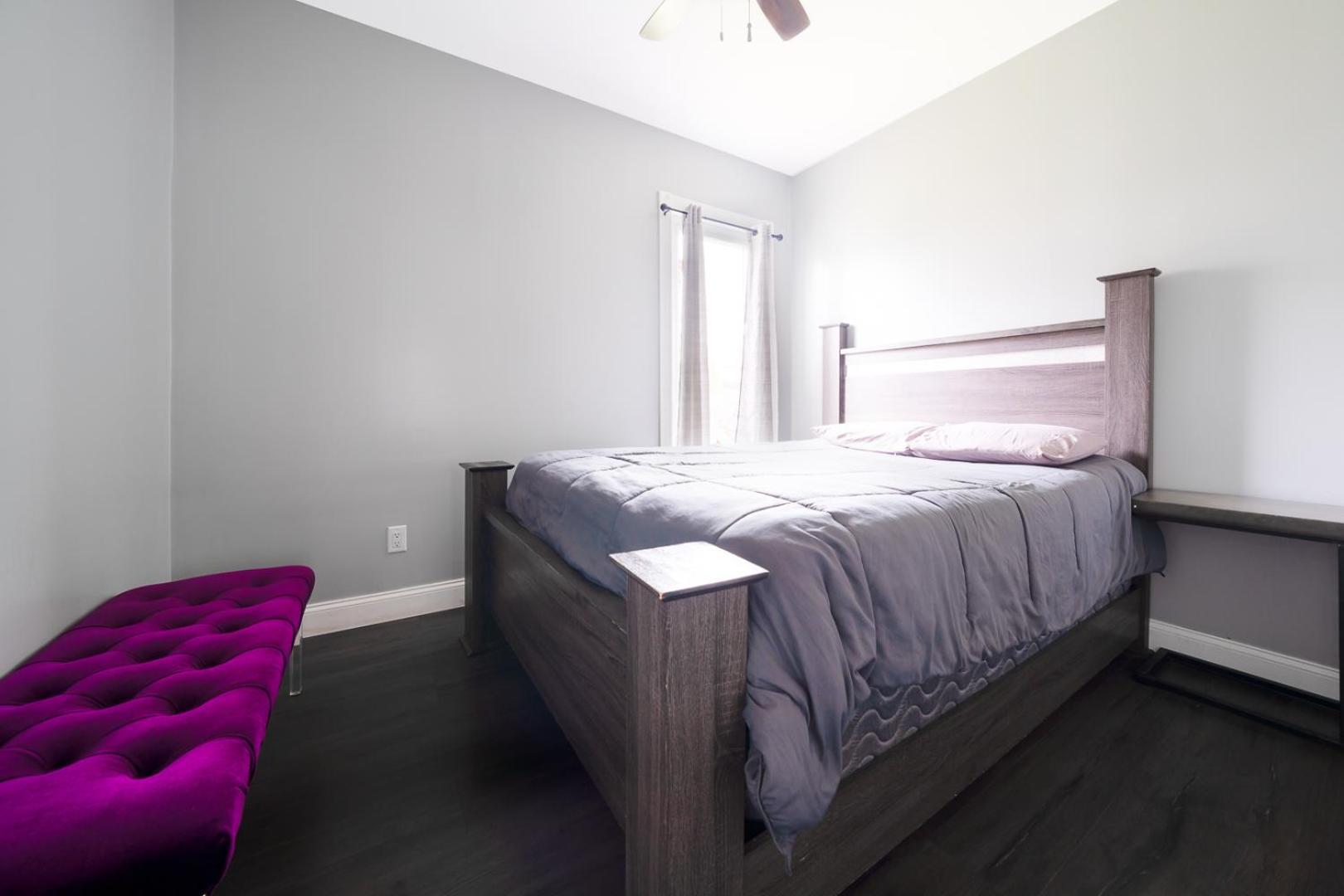 The Maid of the Mist Villa: Niagara Falls Retreat with Private Yard Exterior photo
